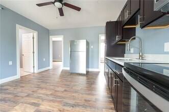 6 Beacon St in Central Falls, RI - Building Photo - Building Photo