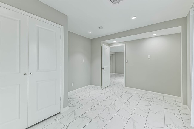 property at 6853 Chasewood Dr