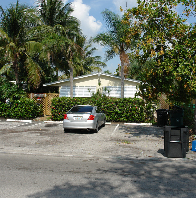 1111 SW 15th Ave in Fort Lauderdale, FL - Building Photo - Building Photo