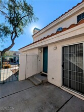 1021 Grammy Dr in Las Vegas, NV - Building Photo - Building Photo