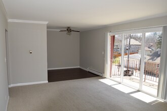 1425 Ashland Ave in Des Plaines, IL - Building Photo - Building Photo