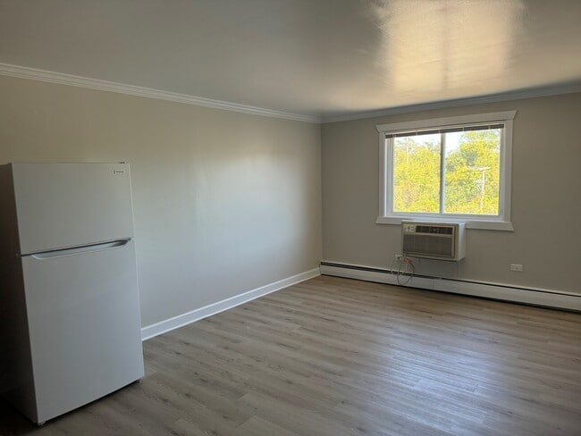 1351 N Western Ave, Unit 305 in Lake Forest, IL - Building Photo - Building Photo