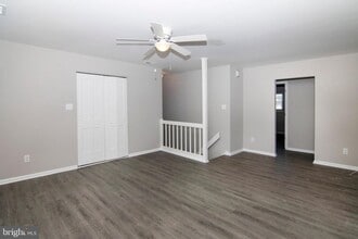 106 Haines Ave, Unit APT B , 2ND FLOOR in Blackwood, NJ - Building Photo - Building Photo