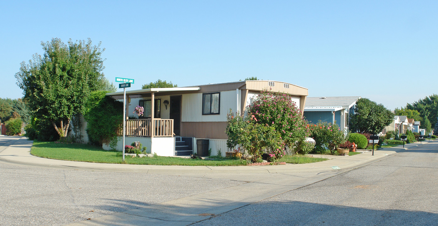 Glenbrier Mobile Home Park in Boise, ID - Building Photo