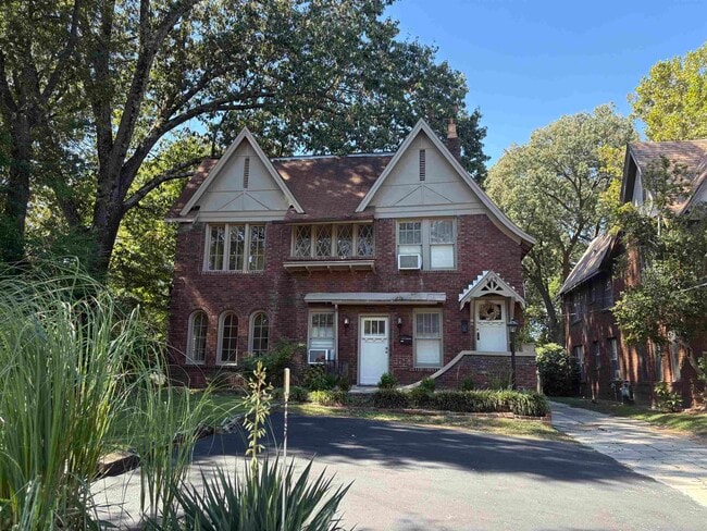 property at 343 N McLean Blvd