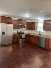 719 Co Rd 304 in Bertram, TX - Building Photo - Building Photo