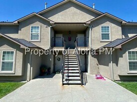 1053 W Pine Ave in Meridian, ID - Building Photo