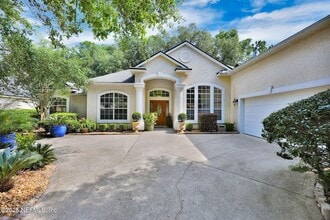 526 Oakmont Dr in Orange Park, FL - Building Photo - Building Photo