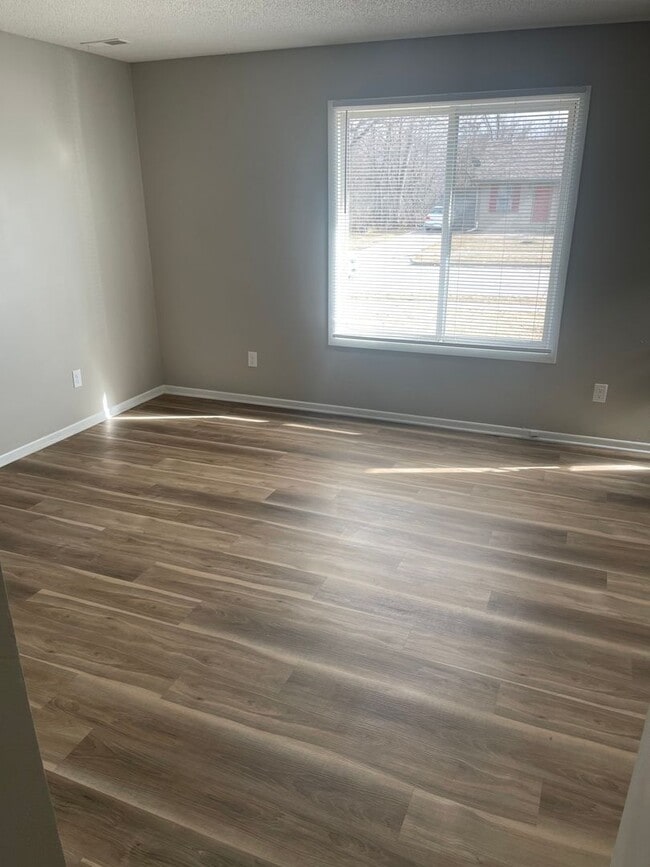 3014 SE 17th St in Des Moines, IA - Building Photo - Building Photo