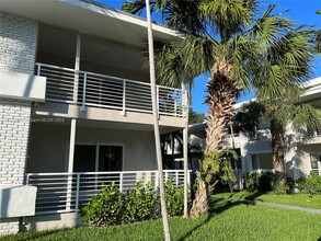 1175 98th St-Unit -6 in Bay Harbor Islands, FL - Building Photo - Building Photo