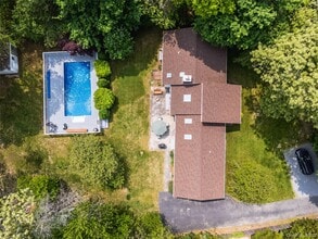 67 Belleview Ave in Center Moriches, NY - Building Photo - Building Photo