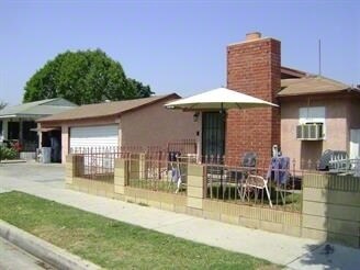 6727 Perry Rd in Bell Gardens, CA - Building Photo - Building Photo
