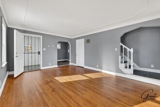 9710 Courville St in Detroit, MI - Building Photo - Building Photo