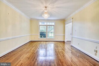 9715 Middleton Ridge Rd in Vienna, VA - Building Photo - Building Photo