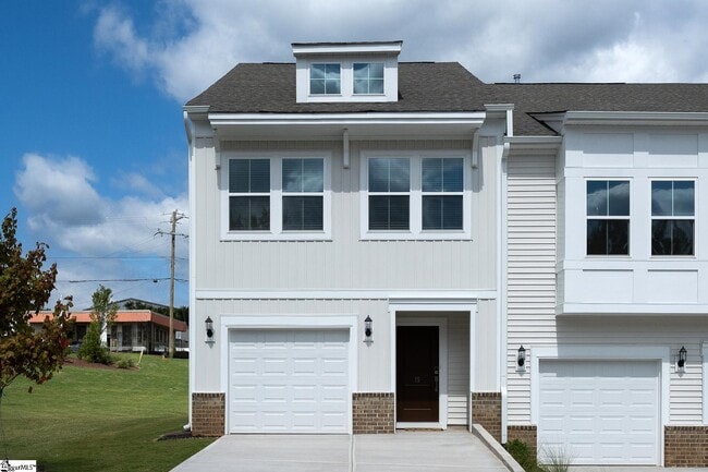 property at 15 Nonnington Wy