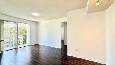 11032 Legacy Dr in Palm Beach Gardens, FL - Foto de edificio - Building Photo