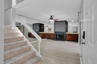 15217 W Pond Woods Dr in Tampa, FL - Building Photo - Building Photo