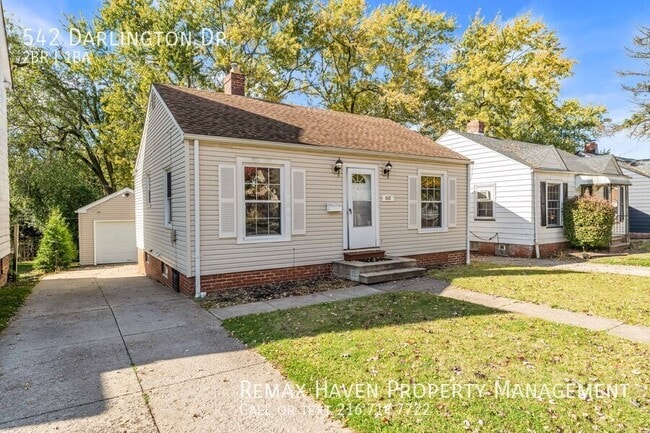 542 Darlington Dr in Bedford, OH - Building Photo - Building Photo