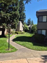 3715 Tallyho Dr in Sacramento, CA - Building Photo - Building Photo