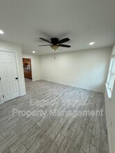 6205 US-67 in Alvarado, TX - Building Photo - Building Photo