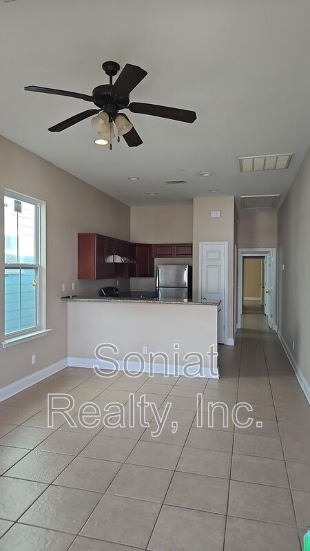 4235 Hollygrove St in New Orleans, LA - Building Photo - Building Photo