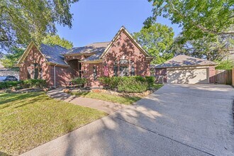 2334 Pin Hook Ct in Seabrook, TX - Building Photo - Building Photo