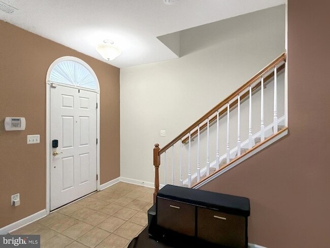 423 Garrett A Morgan Blvd in Summerfield, MD - Foto de edificio - Building Photo