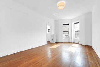 214 8th Ave-Unit -Unit 2 in Brooklyn, NY - Building Photo - Building Photo