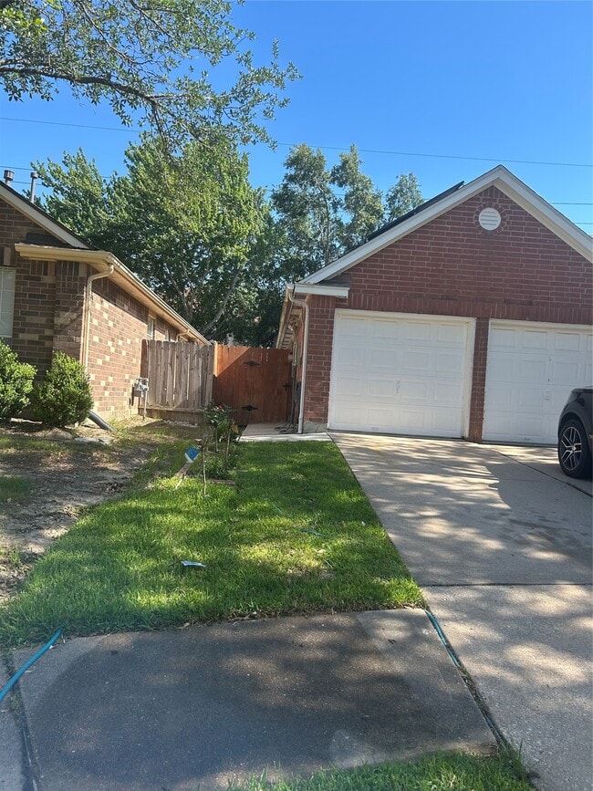 21102 Rushing Creek Ln