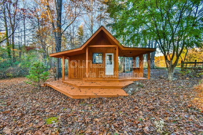 455 Cantrell Rd in Cleveland, GA - Building Photo - Building Photo