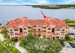 2755 Via Capri in Clearwater, FL - Building Photo