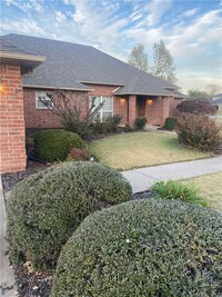 1210 S 55th Pl in Rogers, AR - Foto de edificio - Building Photo