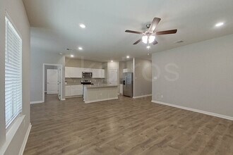 110 Yardley Ct in Lafayette, LA - Building Photo - Building Photo