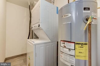 3315 Eastern Ave in Baltimore, MD - Building Photo - Building Photo