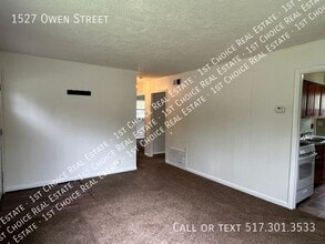 1527 Owen St in Lansing, MI - Building Photo - Building Photo