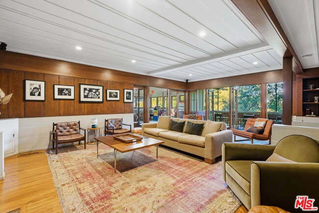 property at 2049 Oakstone Way