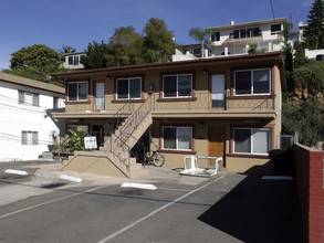 2158-2164 San Diego Ave in San Diego, CA - Building Photo - Building Photo