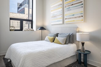 The Evergreen Lofts in Chicago, IL - Building Photo - Interior Photo