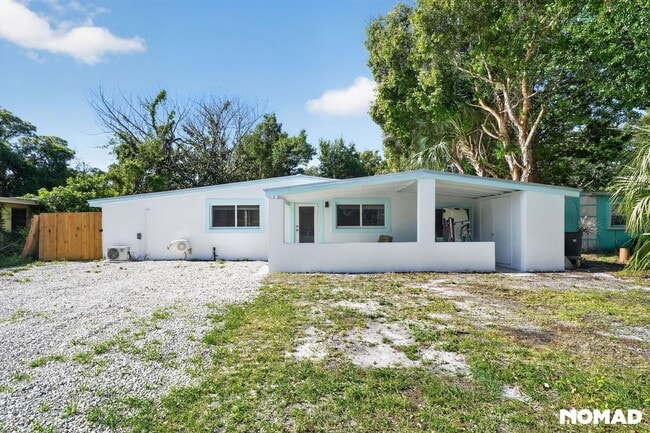 1407 York Ave in Fort Pierce, FL - Building Photo - Building Photo
