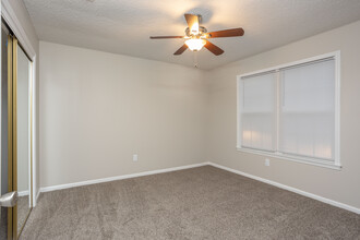 Rosehill Apartments in Tifton, GA - Building Photo - Interior Photo