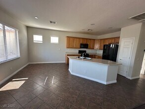 3041 E Austin Pale Ave in North Las Vegas, NV - Building Photo - Building Photo