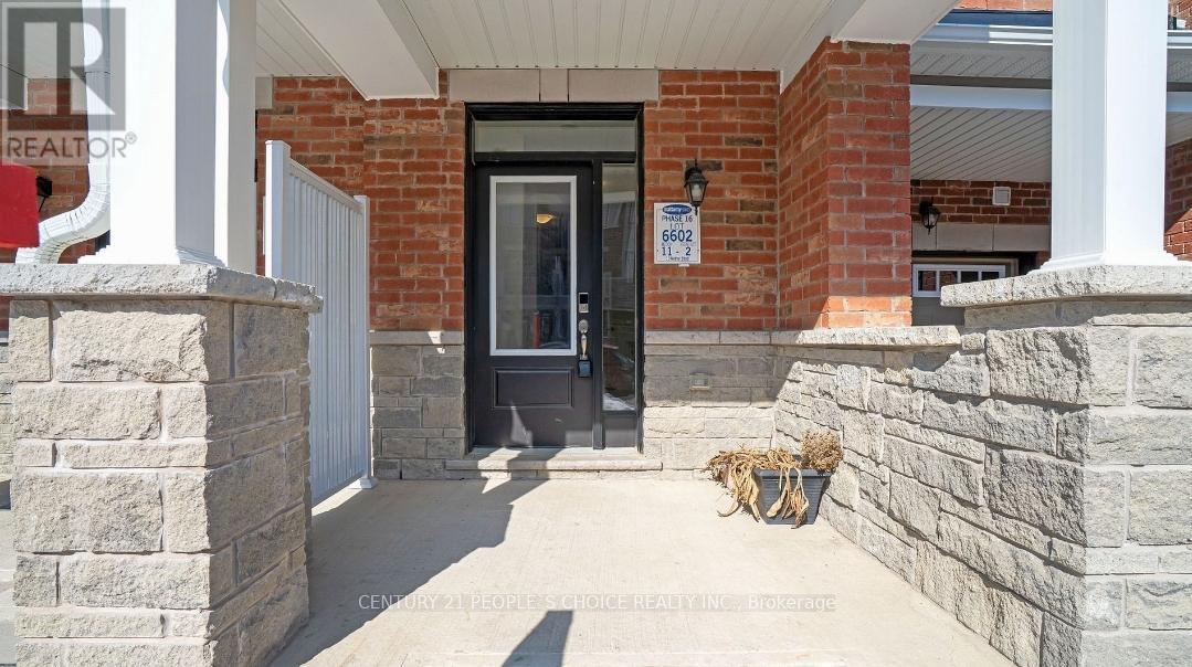 10 Melmar St in Brampton, ON - Building Photo