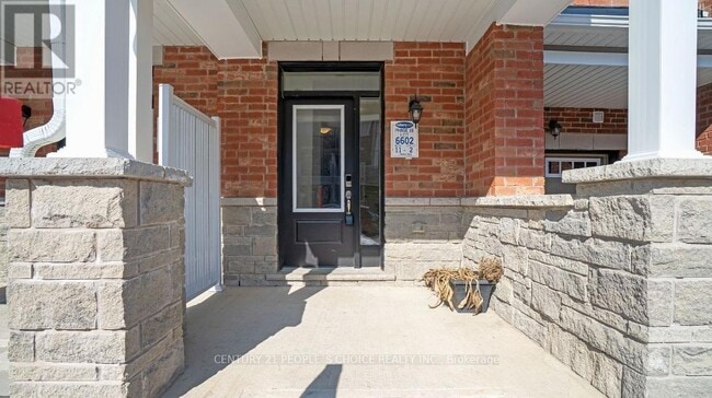 property at 10 Melmar St