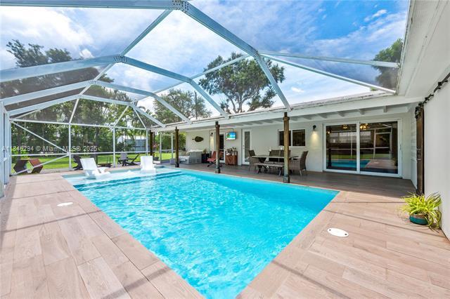 13800 SW 78th Pl in Palmetto Bay, FL - Building Photo - Building Photo