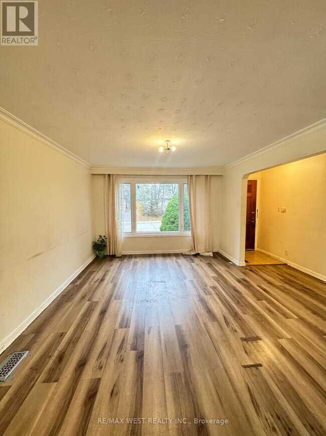 410 Becker Rd in Richmond Hill, ON - Building Photo - Building Photo