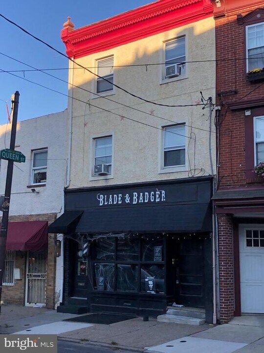 806 E Passyunk Ave in Philadelphia, PA - Building Photo