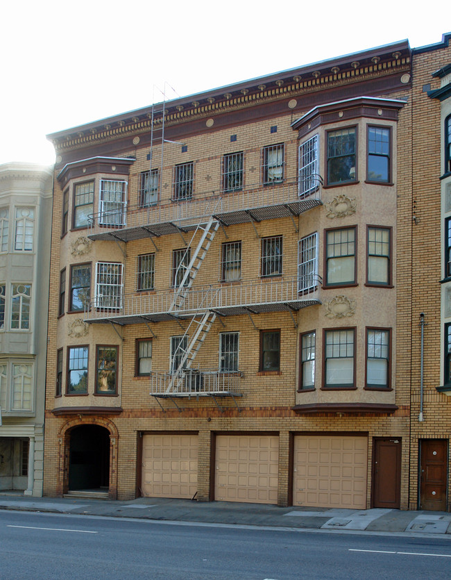 1555 Oak St in San Francisco, CA - Building Photo - Building Photo