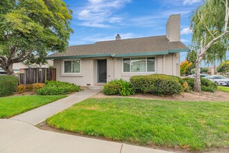 1298 Reeve St in Santa Clara, CA - Building Photo - Building Photo