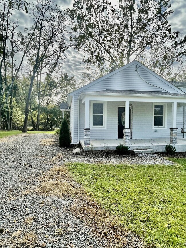 227 Tyree Cir in Madison Heights, VA - Building Photo - Building Photo