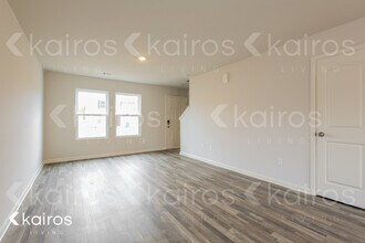 841 VISTAMOUNT PATH in Spartanburg, SC - Building Photo - Building Photo